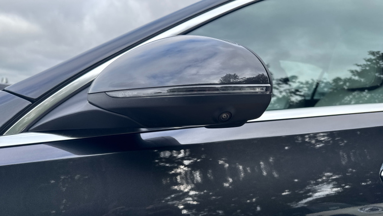 Mercedes-Benz C-Class C300 AMG Line Premium Plus 4dr 9G-Tronic Petrol Saloon